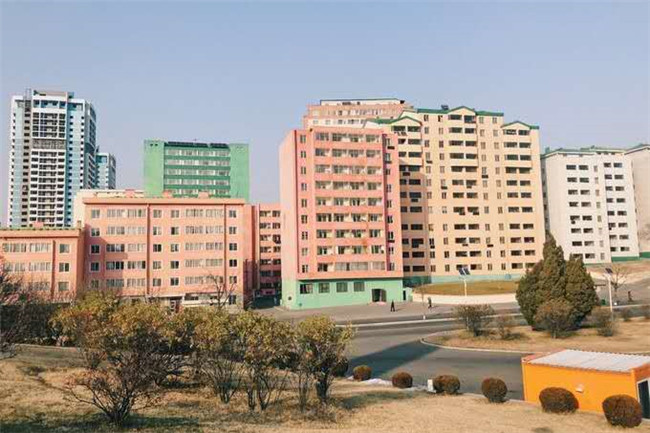 馬卡龍色住宅樓